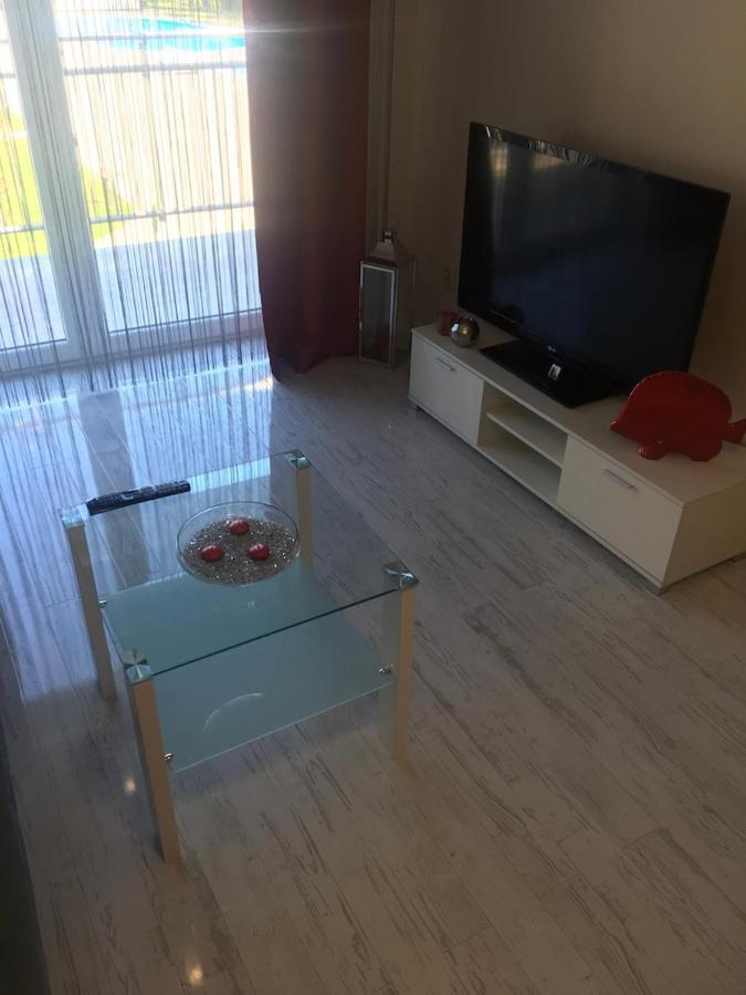 Апартаменты Apartament Silence Baltic Wenecja Поберово Экстерьер фото